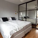 Modern Apartment In Prime Location - Professional Host - Fully Equipped